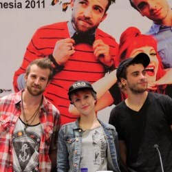 Sakit, Hayley Williams Tetap Semangat Konser di Indonesia