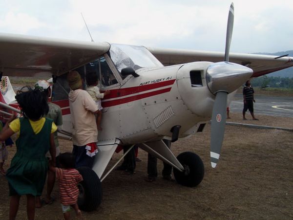 Terbang Layang, Tontonan Menunggu Berbuka