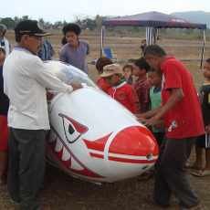 Terbang Layang, Tontonan Unik Warga Pacitan Saat Ngabuburit