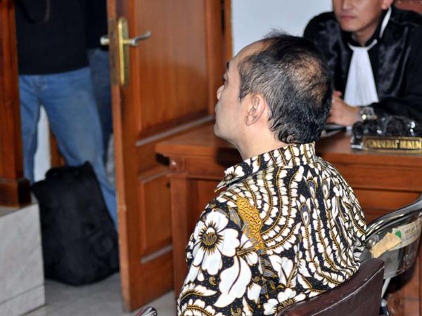 Adjie Notonegoro Divonis 10 Bulan Penjara