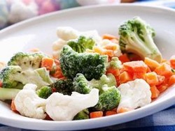 Cermat Memilih Makanan Beku