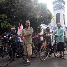 HUT RI, Komunitas Onthel Yogya Pawai di Eks Hotel Toegoe