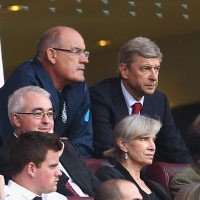 Wenger Terancam Sanksi UEFA (Lagi)