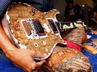 Gitar Ukir Bali yang Mendunia