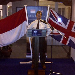 Dubes Inggris: Rusuh di London Tak Akan Ganggu Olimpiade 2012