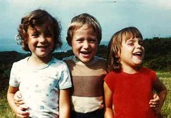 Terlahir Kembar Tiga, Dua Orang Kena Kanker