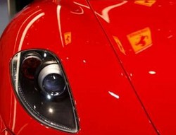 Ferrari Takkan Produksi Mobil Listrik