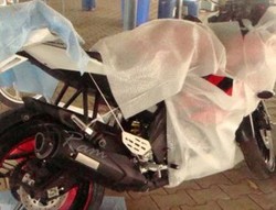 Yamaha R15 Meluncur 6 September