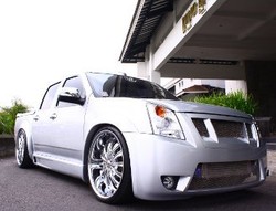 Mobil Pekerja Paling Klimis