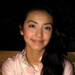 Dipuji Cantik, Velove Vexia Takut Pacaran sama Bule