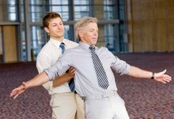 Kurangi Risiko Jatuh untuk Persiapan Hari Tua yang Sehat