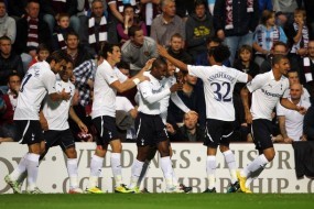 Pesta Gol, Spurs di Ambang Fase Grup
