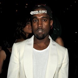 Kanye West Rekam Ulang Lagu Amy Winehouse
