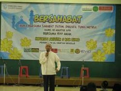 Ratusan Anak-anak Tunanetra Ngabuburit Dengarkan Dongeng Kak Bimo 
