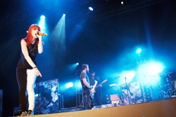 Tampil Maksimal di Jakarta, Paramore Janji Datang Lagi