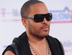 Lenny Kravitz Tinggal di Karavan