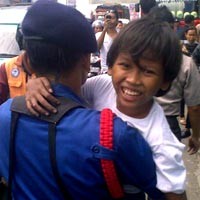 Pipit Spiderkid Panjat Tower Lagi