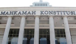 MK: Polisi Cari Aman, Takut pada Kekuasaan