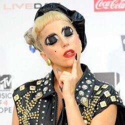 Jadi Putri Duyung, Lady Gaga Beradegan Seks di Video Klip