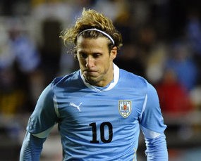 Transfer Forlan Menunggu Etoo