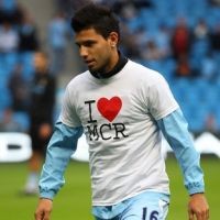 Aguero Menggebu-gebu Berbahasa Inggris