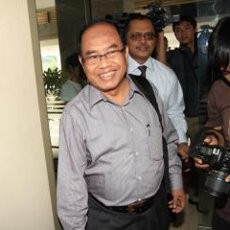 Pemeriksaan Zaenal Arifin Hoesein Dilanjutkan Besok