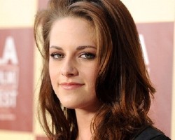 Kristen Stewart: Saya Tidak Percaya Pernikahan