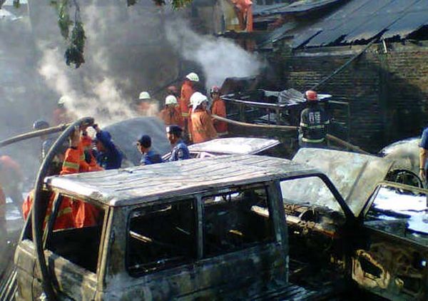 Bengkel Cat Mobil Terbakar