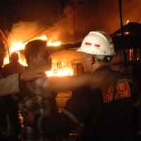 Kebakaran Pasar Loak Jadi Tontonan, Polisi Antisipasi Penjarahan