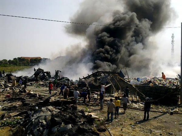 Kebakaran di TPA Keputih