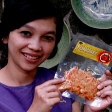 Tongkol Setan Esti Cherrybombshell Bikin Nagih