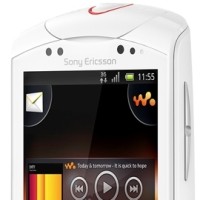 Sony Ericsson Live, Android Gingerbread Berpadu Walkman