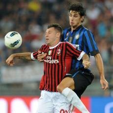 Milan dan Inter Masih Unggulan Teratas