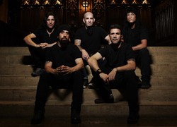 Anthrax Terharu Konser Big 4 digelar di Stadion Yankee