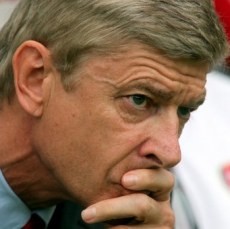 Wenger Ancang-ancang Belanja Pemain