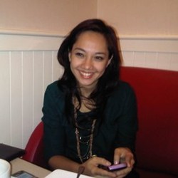 Dea Tunggaesti, Si Cantik Pengacara Nazaruddin