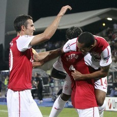 Wenger Puji Mental Arsenal