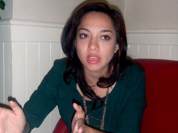 Dea, Pengacara Nazaruddin