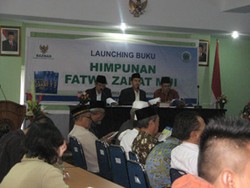 Himpunan Fatwa Zakat MUI, Buku Panduan Masyarakat Berzakat