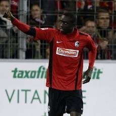 Demba Cisse Jadi Komoditas Panas