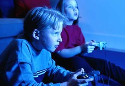 Gigi Mudah Berlubang Jika Terlalu Asyik Main Game