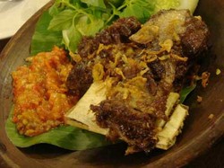Resep Daging: Iga Penyet Sambal Bawang