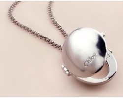 Chloe Rilis Parfum Berbentuk Kalung