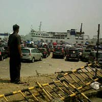 Kurangi Antrean Pemudik, Pelabuhan Merak Percepat Bongkar Muat Kapal
