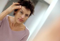 Cara-cara Aneh Mencegah Keriput