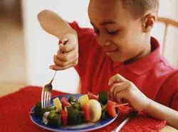 5 Kesalahan Saat Memberi Makan Anak