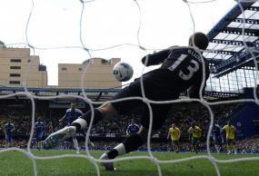 Norwich Protes Penalti Chelsea