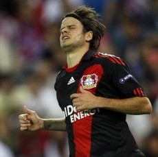 Leverkusen Kehilangan Barnetta Sampai Tahun Depan