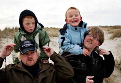 Dari Jutaan Anak Kembar Hanya Satu Ini yang Kembar Beda Ayah