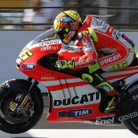 Rossi Frustrasi Usai Crash di Kualifikasi